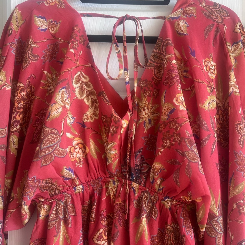 Flying Tomato Dress
Still in Paradise in Brick Orange
NWT - Picture 3 of 5